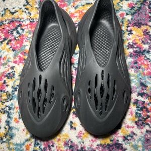 ADIDAS YEEZY foam runners